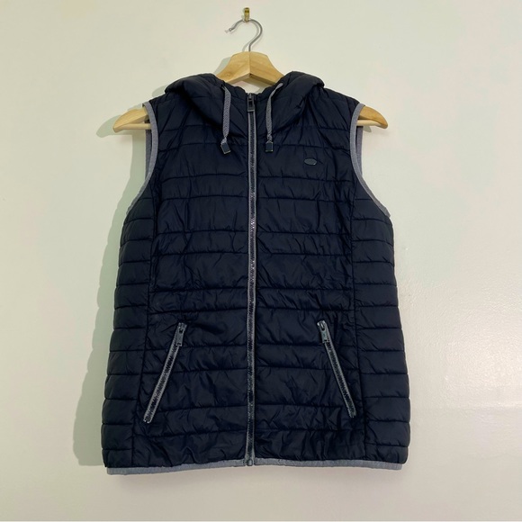 Espirit | Down Vest in Charcoal - Picture 1 of 10